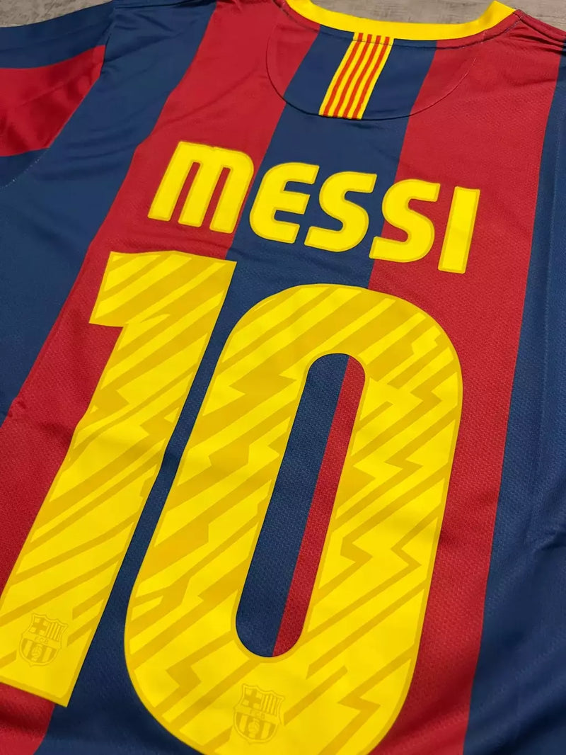 Camisa Retrô Barcelona I 2010/11 Grená - Modelo Retrô
