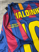 Camisa Retrô Barcelona I 2005/06 Grená - Modelo Retrô