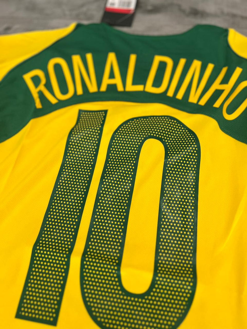 Camisa Seleção Brasil I 2004/06 Amarela - Modelo Retrô