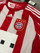 Camisa Bayern de Munique I 2010/11 Listrada - Modelo Retrô