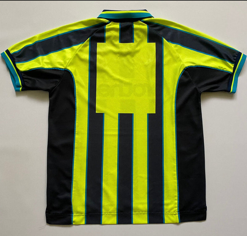 Camisa Manchester City 1998/99 Listrada - Modelo Retrô