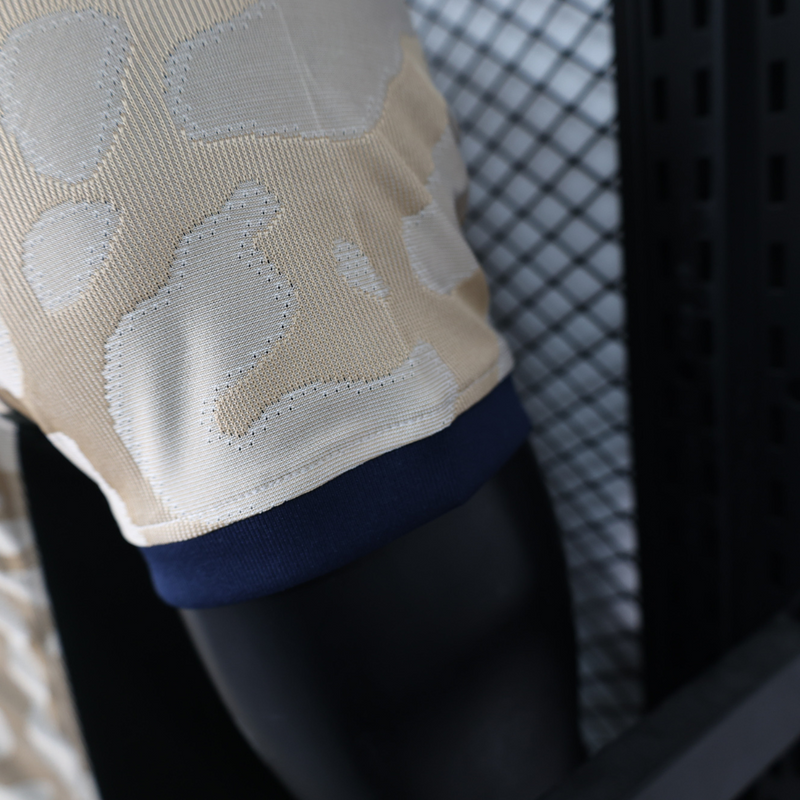 Camisa PSG IV 23/24 Bege - Versão Jogador