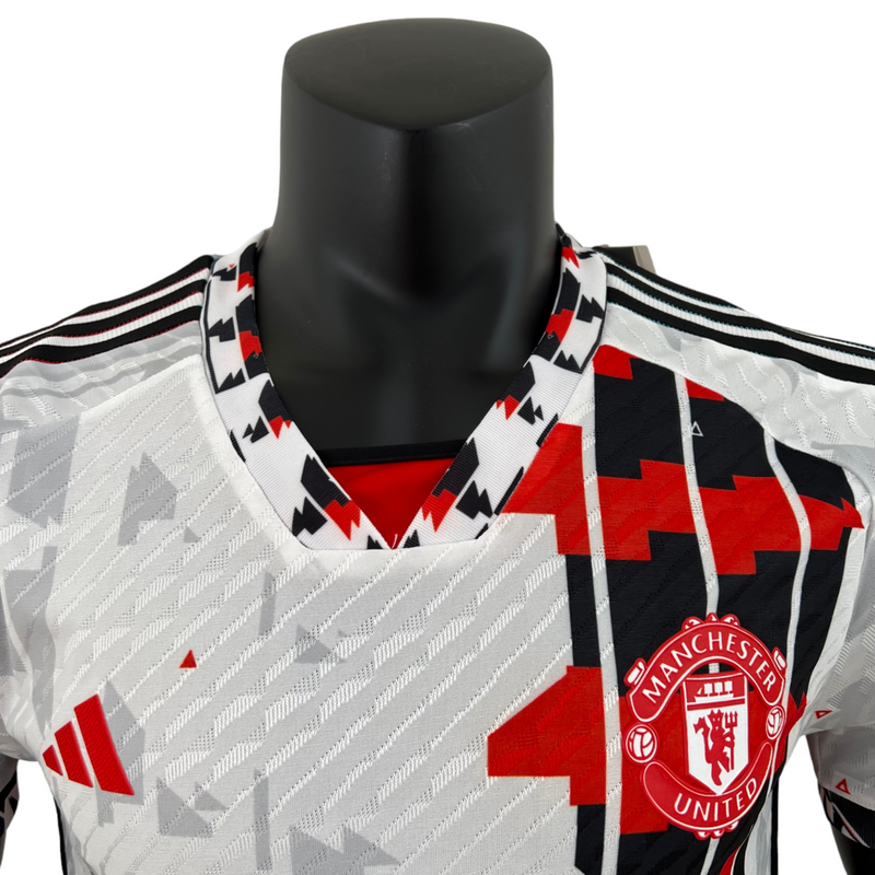 Camisa Manchester United Edição Especial 23/24 Branco - Versão Jogador