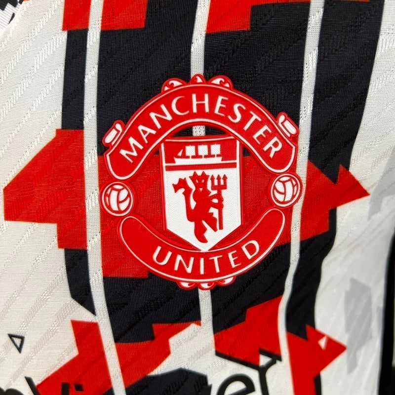 Camisa Manchester United Edição Especial 23/24 Branco - Versão Jogador