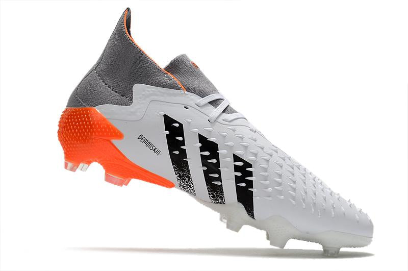 Chuteira adidas Predator Freak .1 Campo