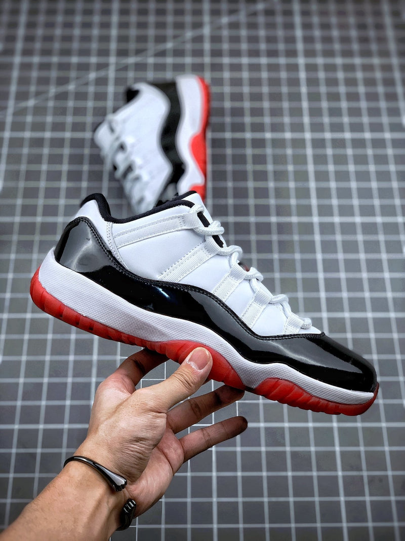 Tênis Nike Air Jordan 11 Low - Rei da Pelada