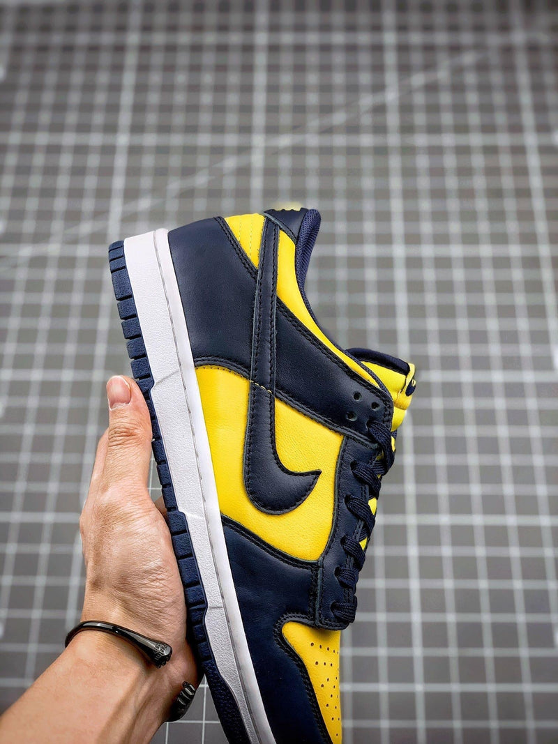 Tênis Nike SB Dunk Low "Michigan" - Rei da Pelada