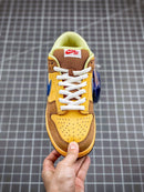 Tênis Nike SB Dunk Low "Newcastle Brown" - Rei da Pelada