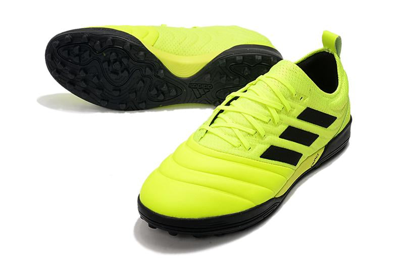 Chuteira Adidas Copa 20.1 Society