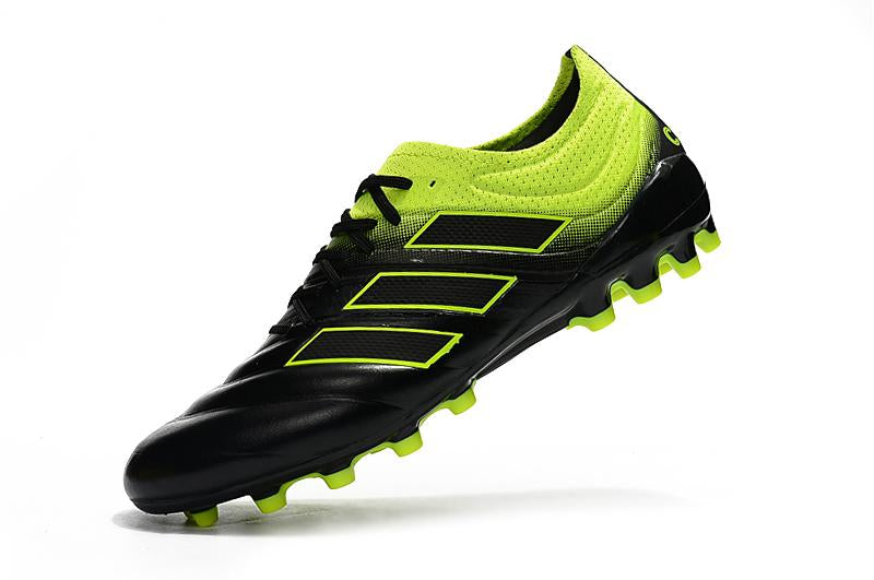 Chuteira Adidas Copa 19.1 Campo