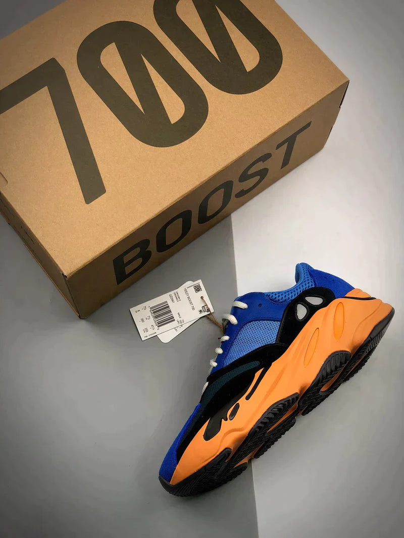 Tênis Adidas Yeezy Boost 700 V1 Bright Blue - Rei da Pelada