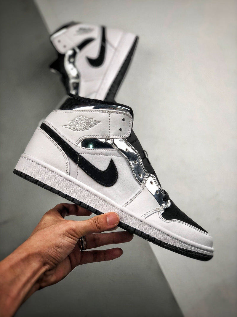 Tênis Nike Air Jordan 1 MID "Pass the Torch" - Rei da Pelada