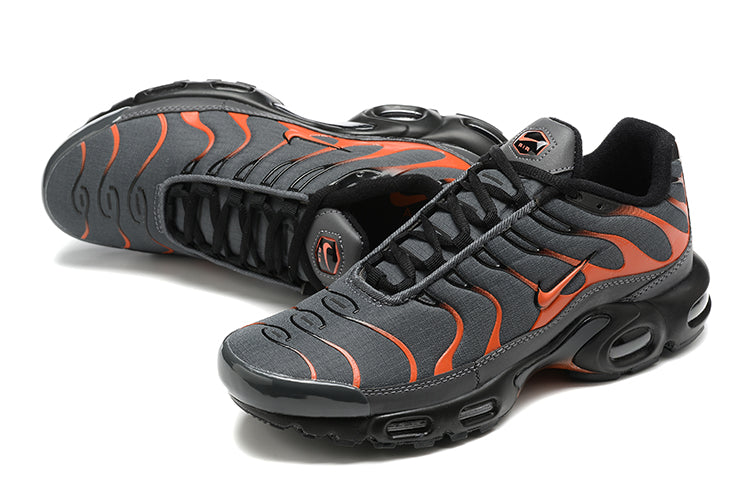 Tênis Nike Air Max Plus Tn "Safety Orange" - Rei da Pelada