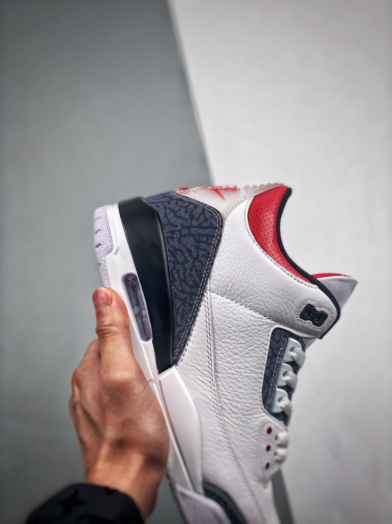 Tênis Nike Air Jordan 3 Retro SE "Denim Fire Red" - Rei da Pelada