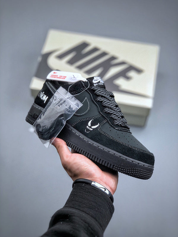 Tênis Nike Air Force 1 Low Venom - Rei da Pelada