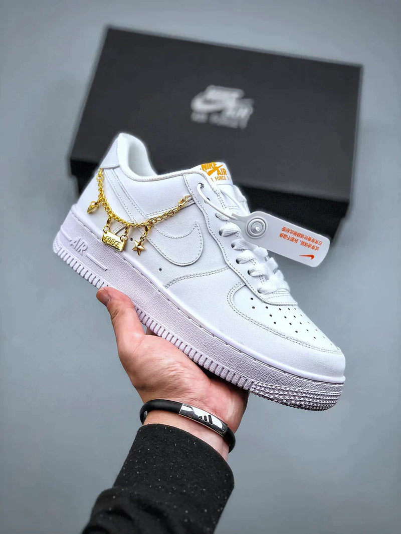 Tênis Nike Air Force 1 Low Lucky Charms - Rei da Pelada