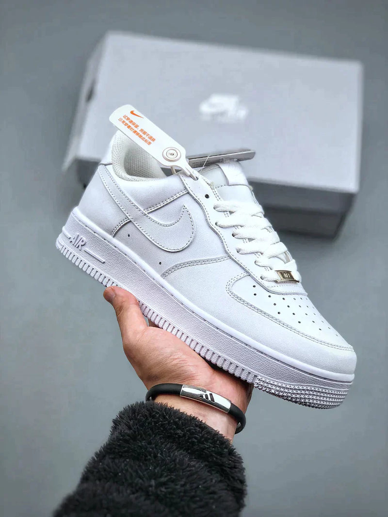 Tênis Nike Air Force 1 Low "White" - Rei da Pelada