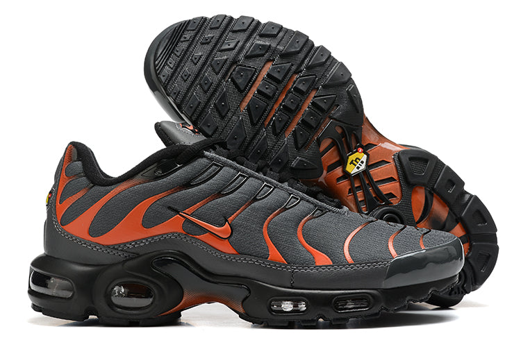 Tênis Nike Air Max Plus Tn "Safety Orange" - Rei da Pelada