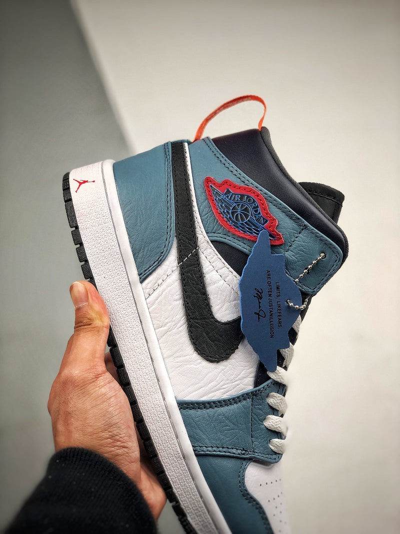 Tênis Cspace Facetasm x Nike Air Jordan 1 Mid - Rei da Pelada