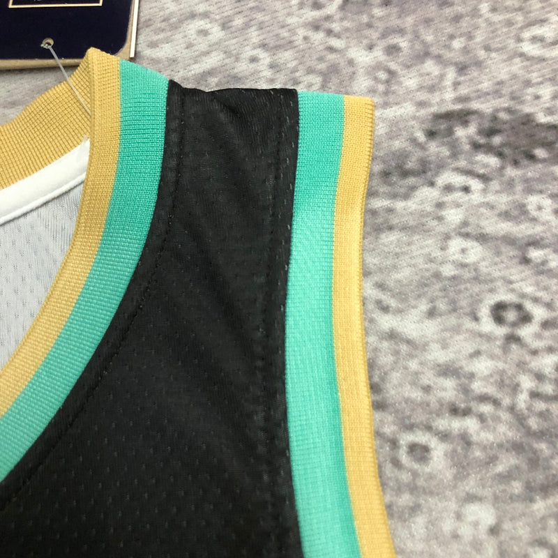 Regata Charlotte Hornets City Edition 22/23