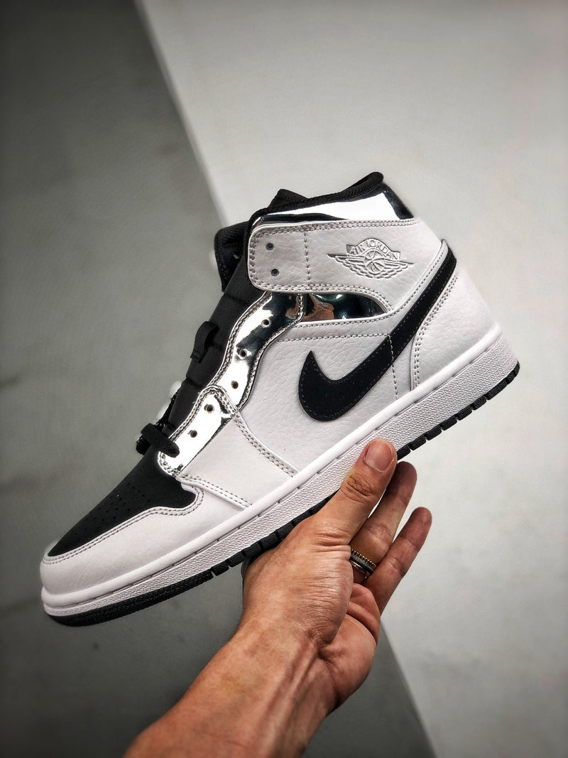 Tênis Nike Air Jordan 1 MID "Pass the Torch" - Rei da Pelada