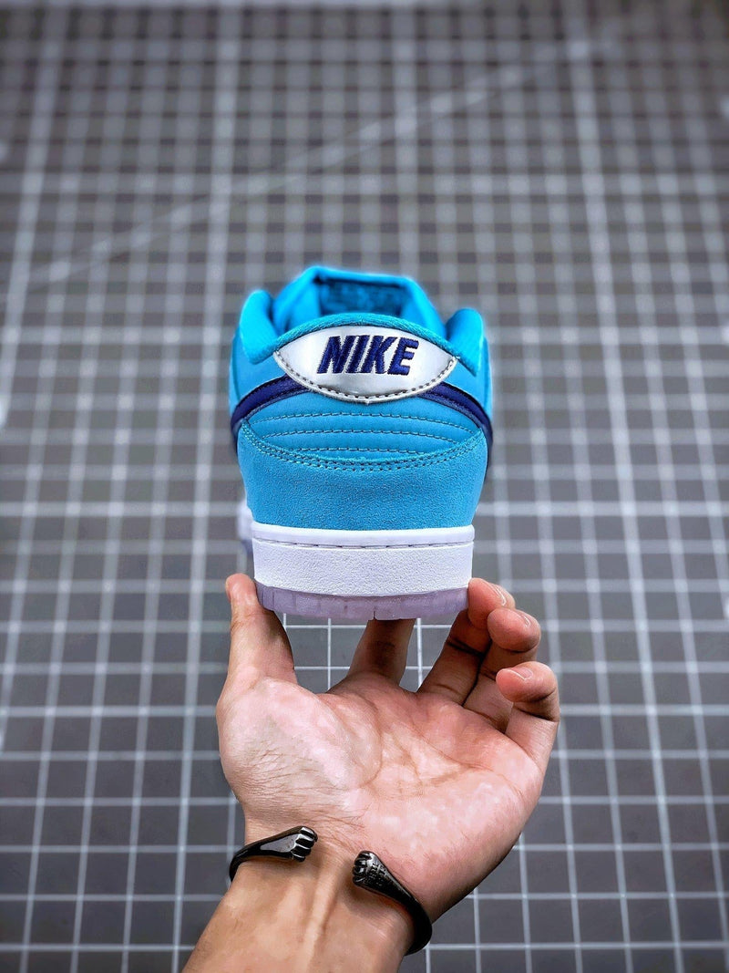 Tênis Nike SB Dunk Low "Blue Fury" - Rei da Pelada