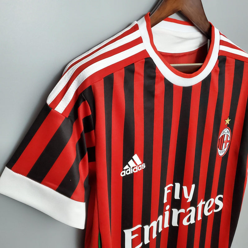 Camisa Retrô AC Milan 2011/12 Home