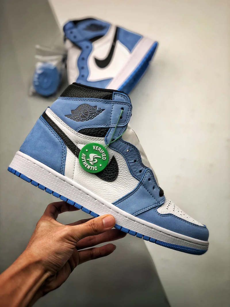 Tênis Nike Air Jordan 1 High "University Blue" - Rei da Pelada