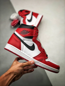 Tênis Nike Air Jordan 1 Retro High Chicago 2015 - Rei da Pelada