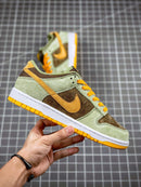 Tênis SE Dunk Low "Dusty Olive" - Rei da Pelada