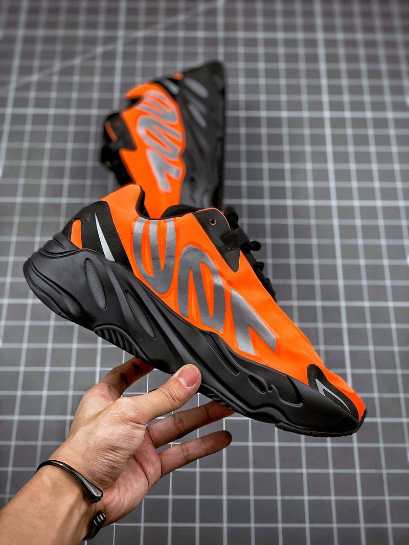 Tênis Adidas Yeezy Boost 700 MNVN - Rei da Pelada