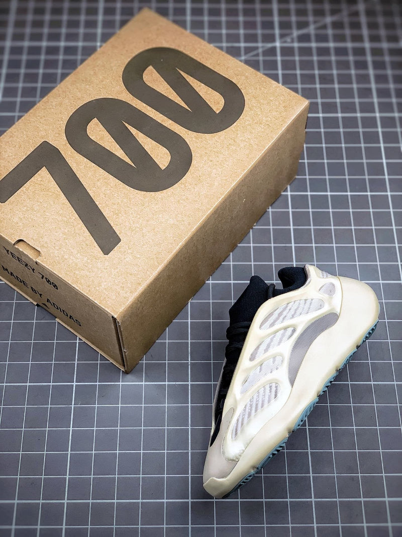 Tênis Adidas Yeezy Boost 700 V3 Azael - Rei da Pelada