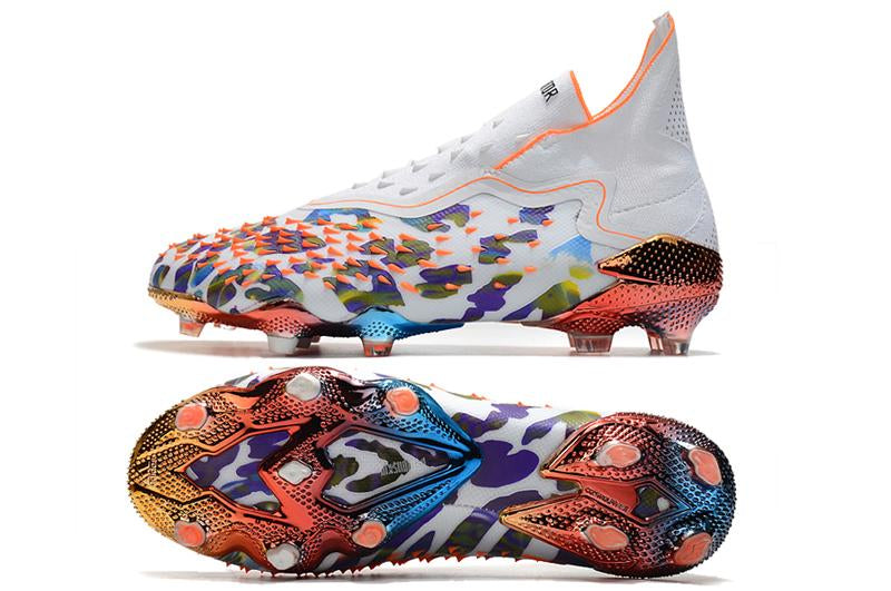 Chuteira adidas Predator Freak+ Campo