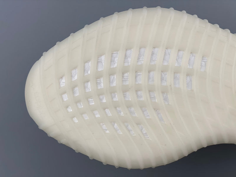 Tênis Adidas Yeezy Boost 350 V2 Bone - Rei da Pelada