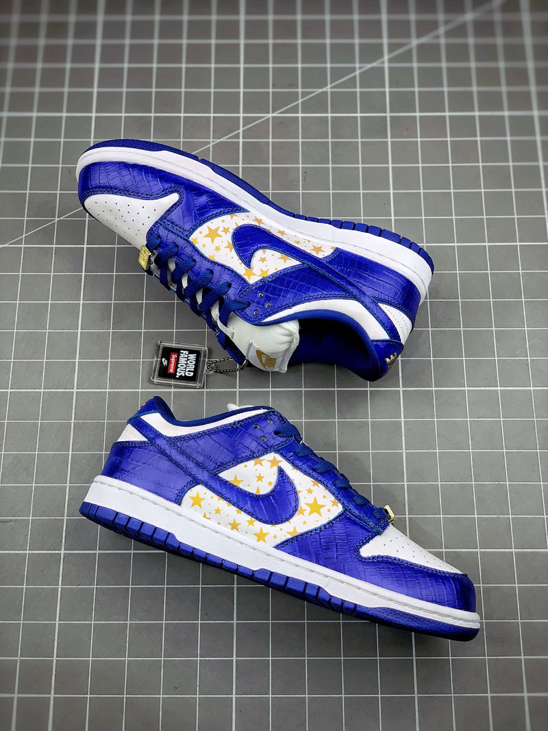 Tênis Nike SB Dunk Low x Supreme Hyper Royal - Rei da Pelada