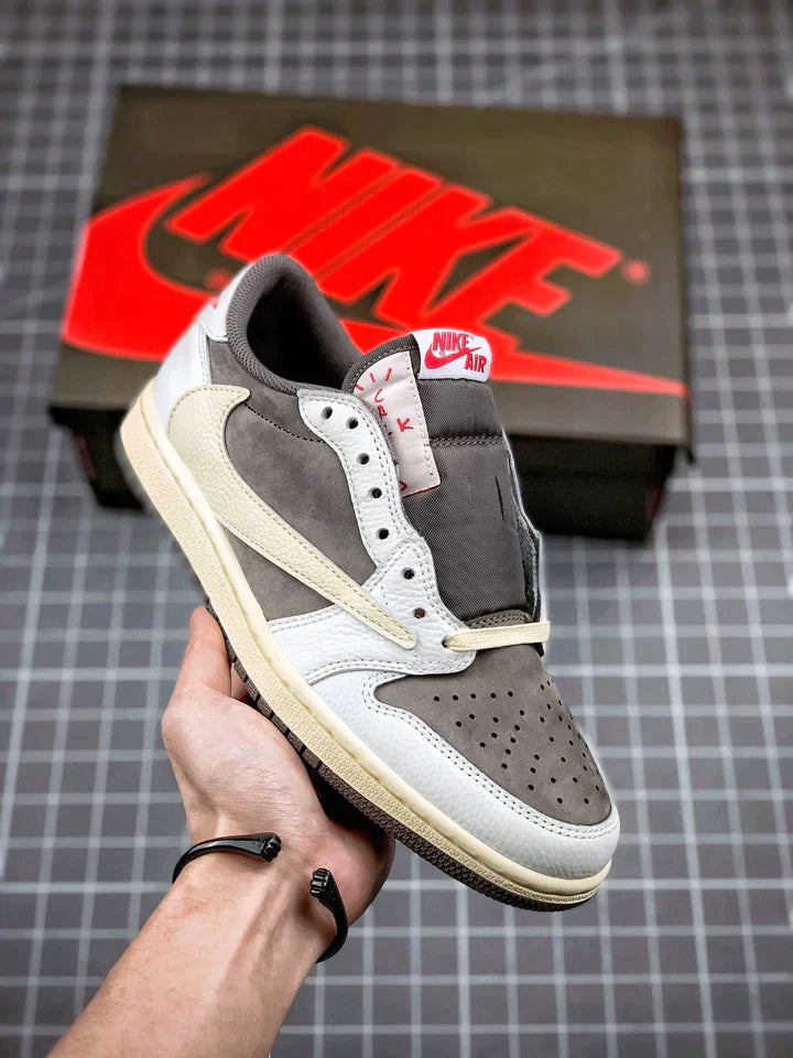 Tênis Travis Scott x Nike Air Jordan 1 Low 'Reverse Mocha' - Rei da Pelada