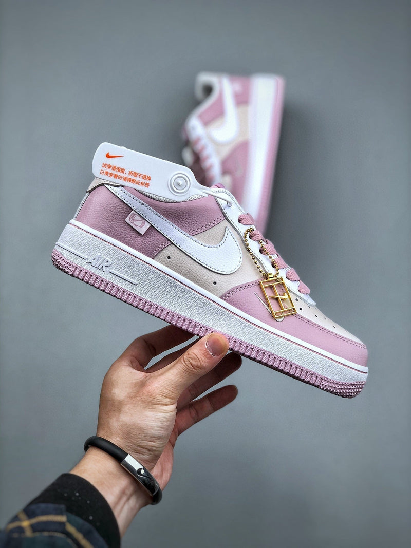 Tênis Nike Air Force 1 Low Pink Charms - Rei da Pelada