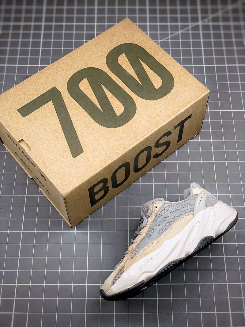 Tênis Adidas Yeezy Boost 700 V2 Cream - Rei da Pelada