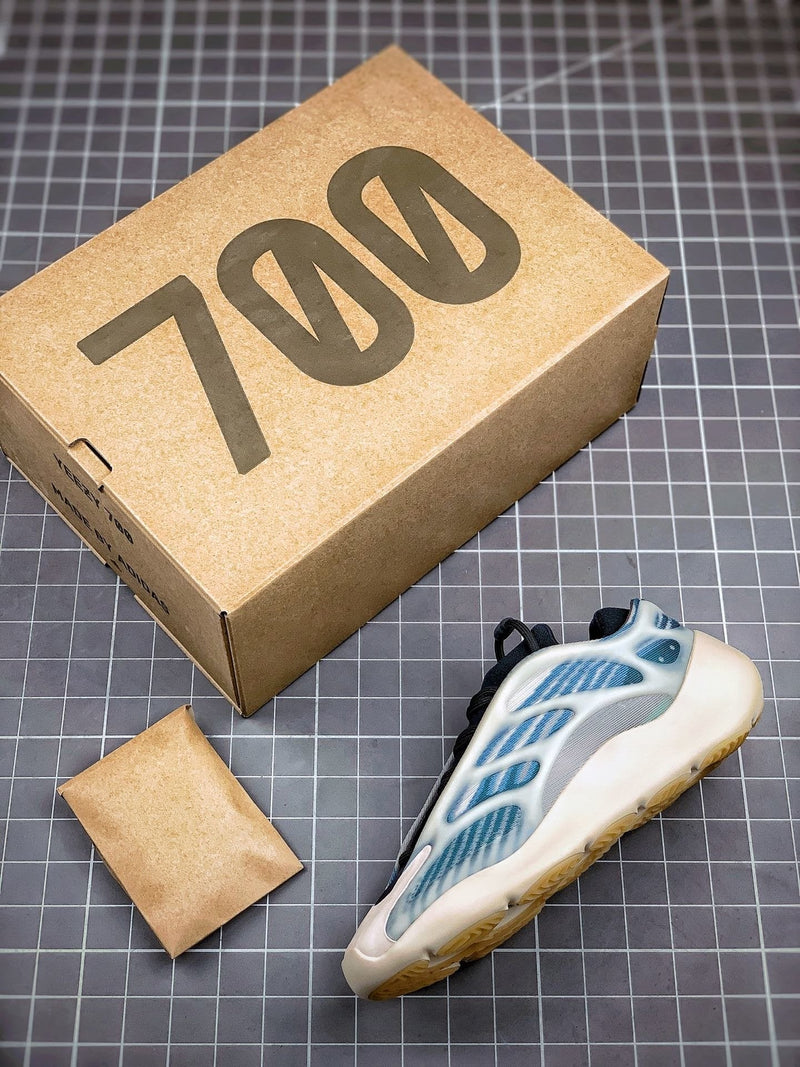 Tênis Adidas Yeezy Boost 700 V3 Kyanite - Rei da Pelada