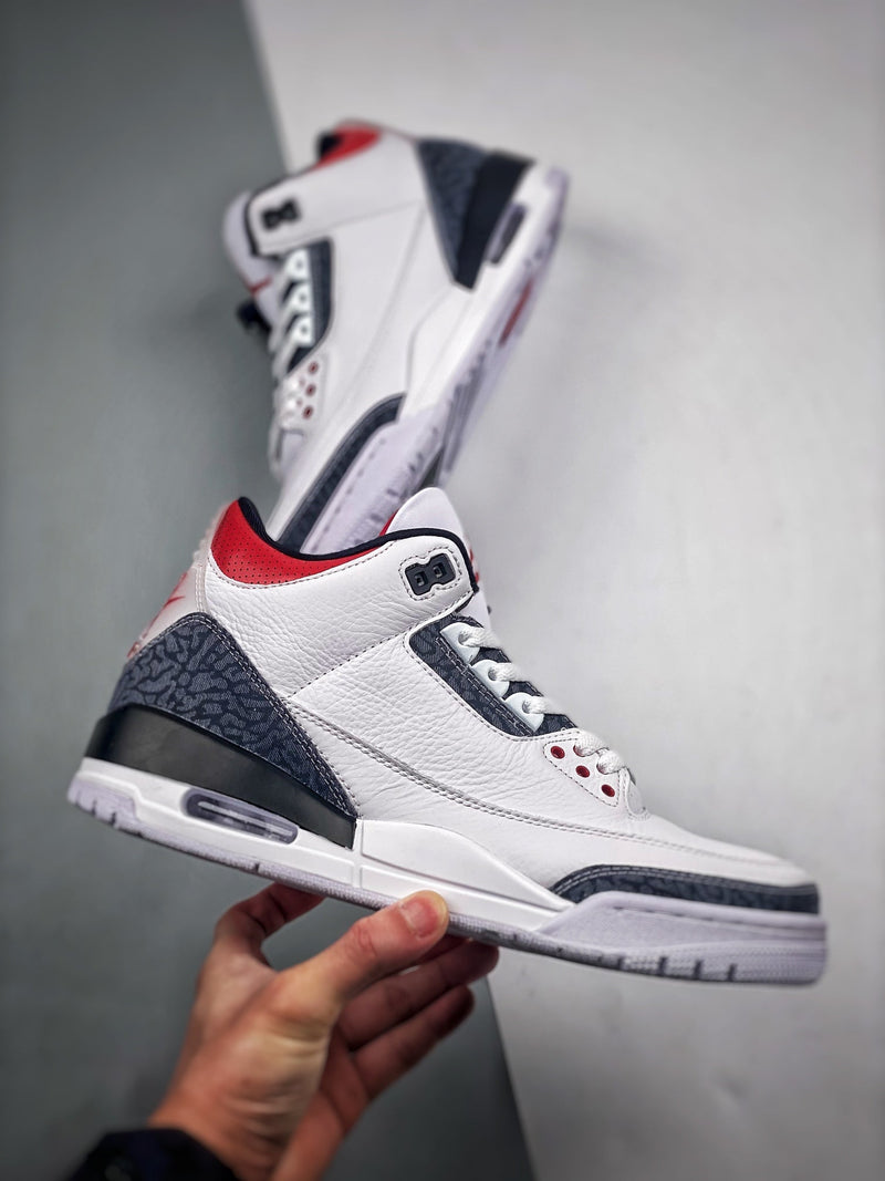 Tênis Nike Air Jordan 3 Retro SE "Denim Fire Red" - Rei da Pelada