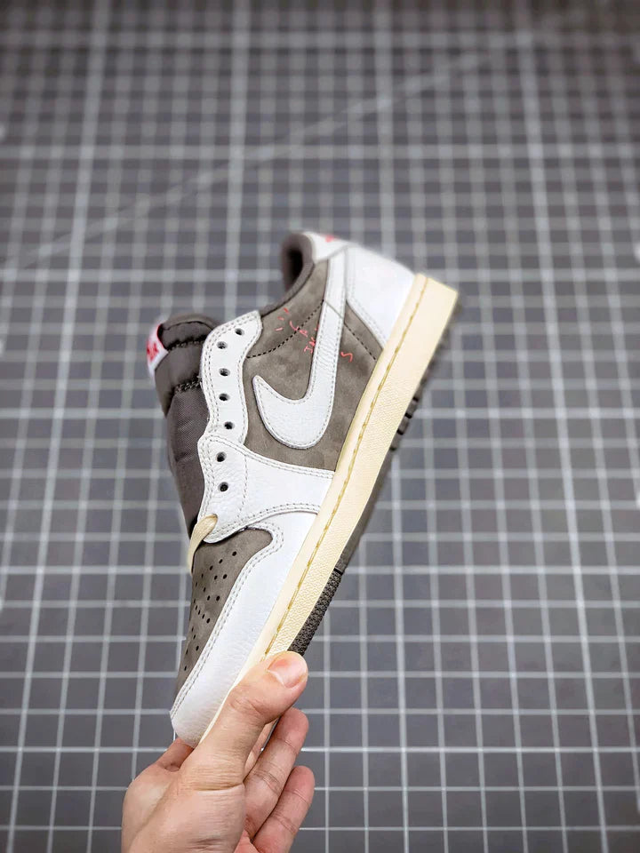 Tênis Travis Scott x Nike Air Jordan 1 Low 'Reverse Mocha' - Rei da Pelada