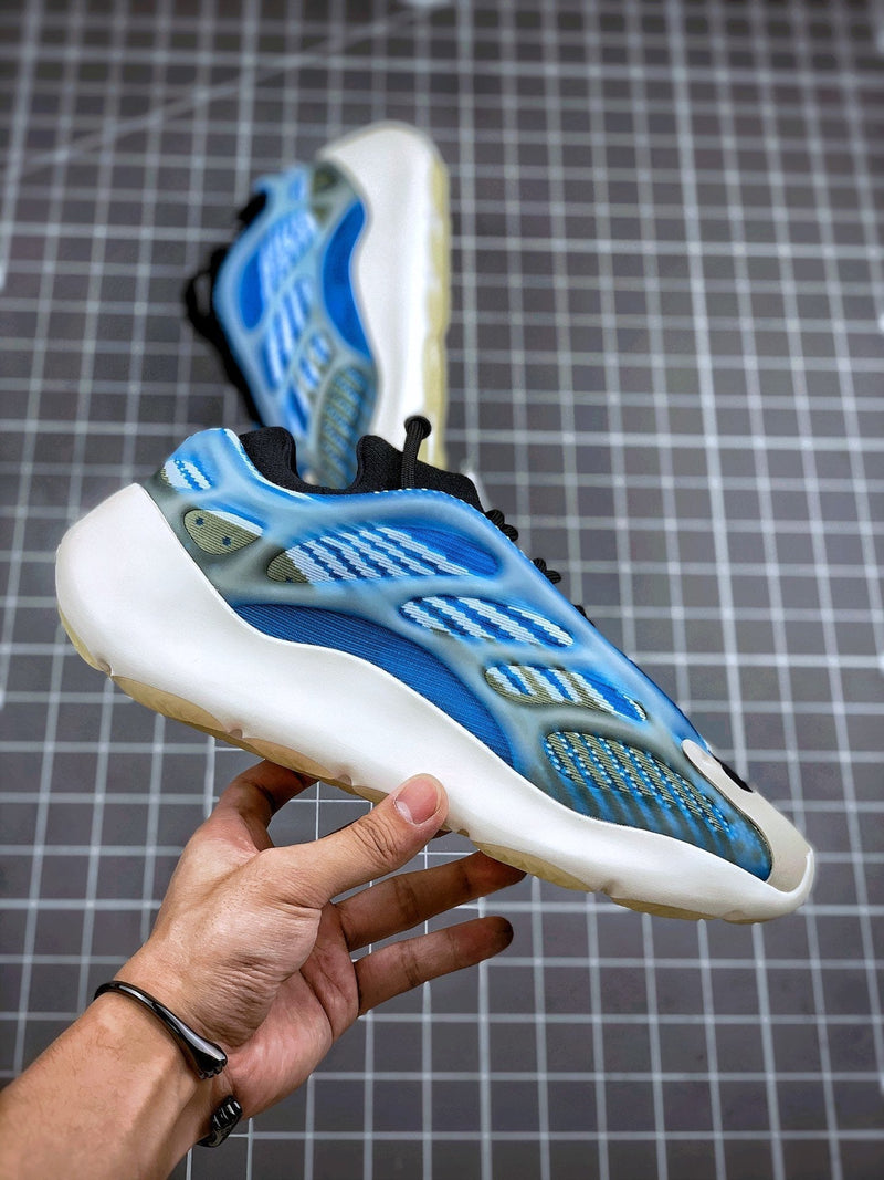 Tênis Adidas Yeezy Boost 700 V3 Azareth - Rei da Pelada