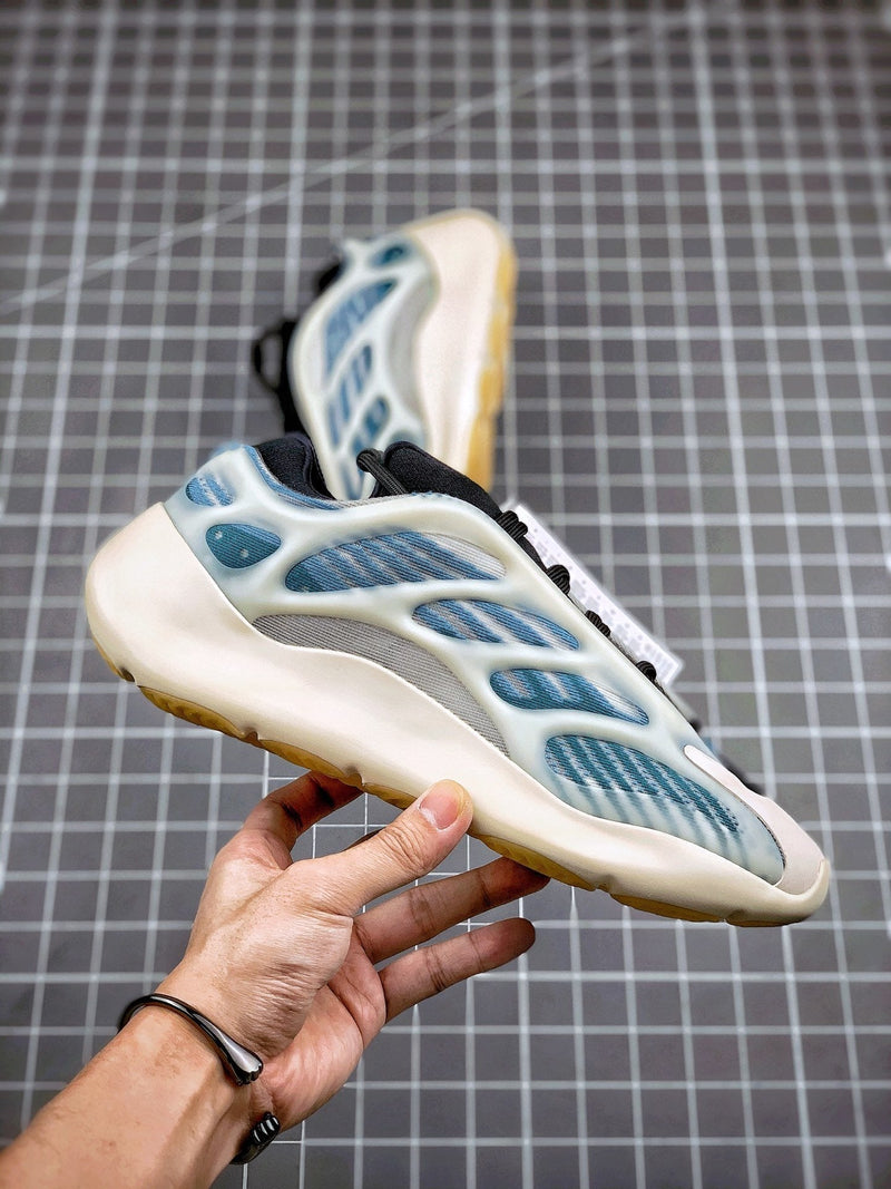 Tênis Adidas Yeezy Boost 700 V3 Kyanite - Rei da Pelada