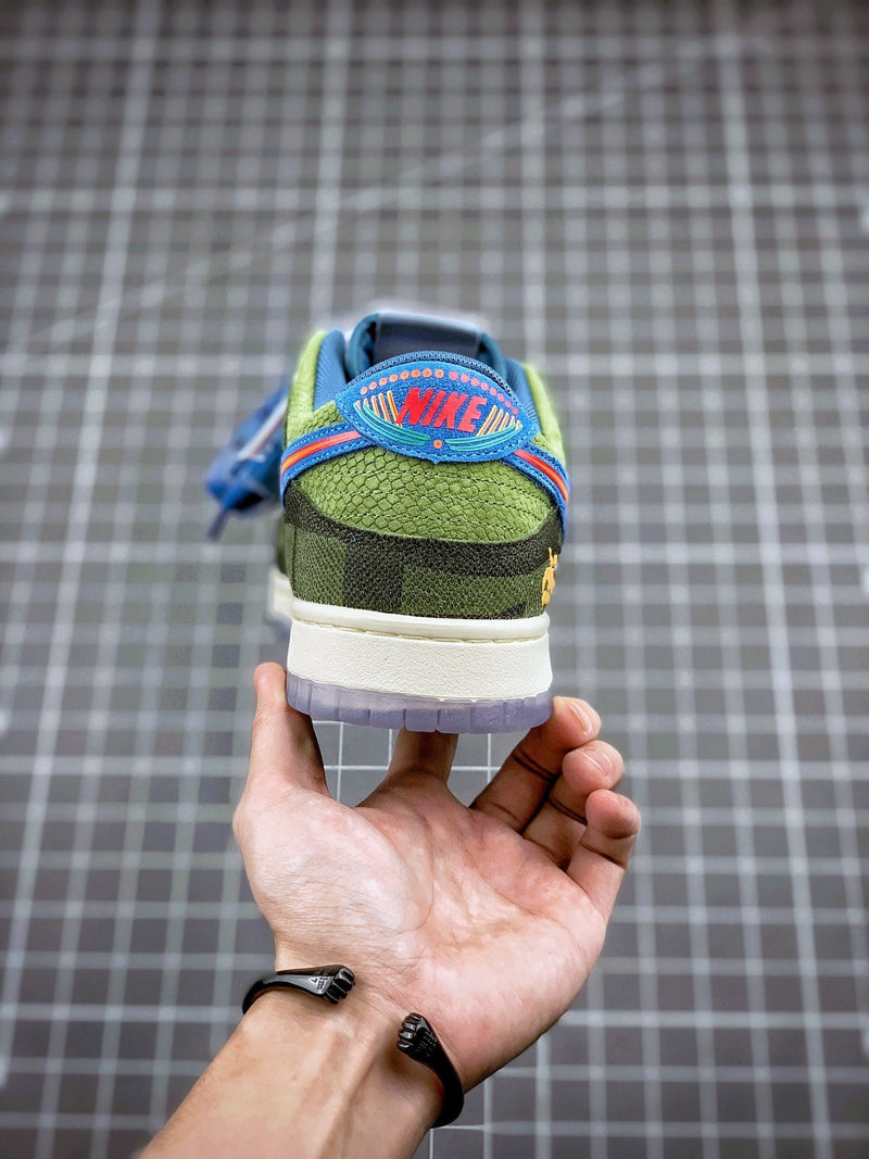 Tênis Nike SB Dunk Low "Siempre Familia" - Rei da Pelada