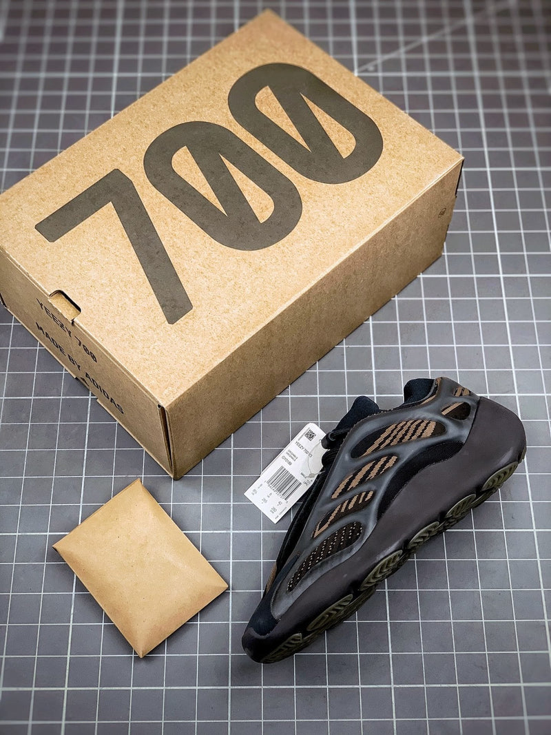 Tênis Adidas Yeezy Boost 700 V3 Eremiel - Rei da Pelada