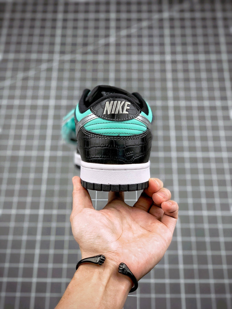 Tênis Nike SB Dunk Low x Tiffany 'Diamond Supply' - Rei da Pelada