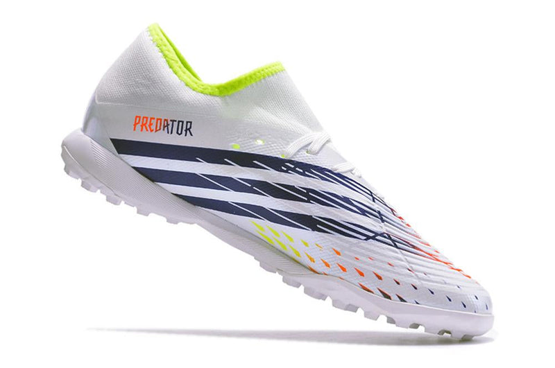 Chuteira adidas Predator Edge 3 low Society