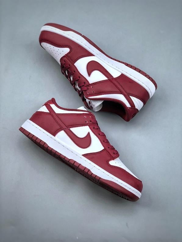 Tênis Nike SB Dunk Low "Wine Red" - Rei da Pelada