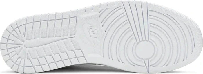 Tênis Nike Air Jordan 1 Low 'Triple White' - Rei da Pelada