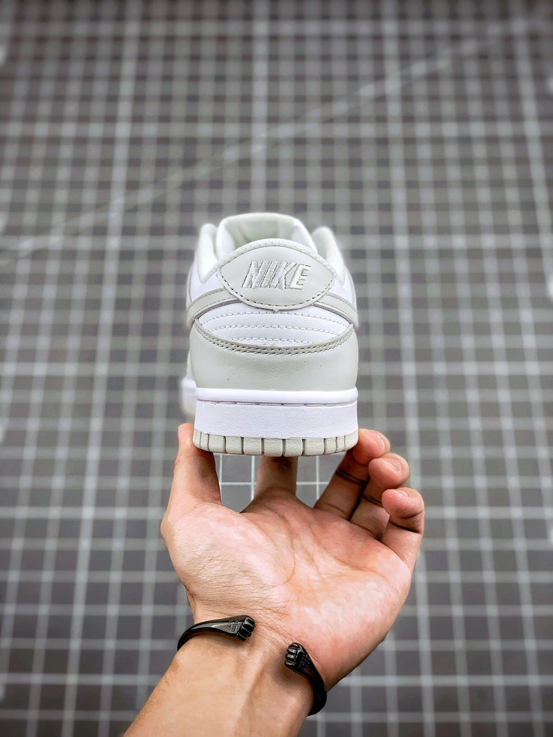 Tênis Nike SB Dunk Low "Photon Dust" - Rei da Pelada